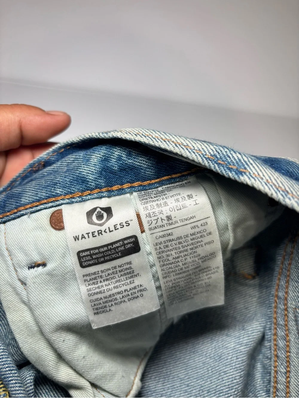 Classic Light Blue Denim Cutoff women’s Shorts
